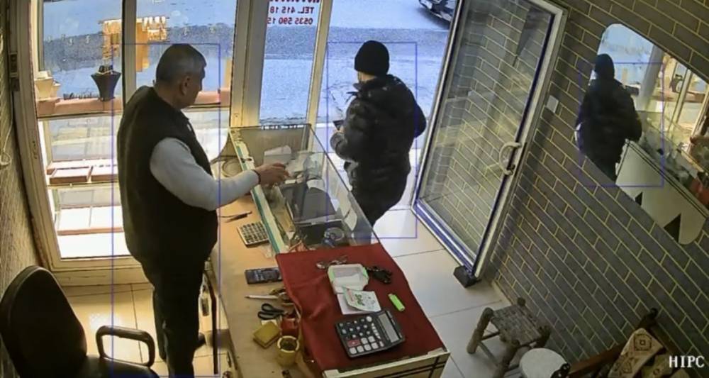 Kuyumcudan hırsızlık yapan şahıs Şırnak'ta yakalandı