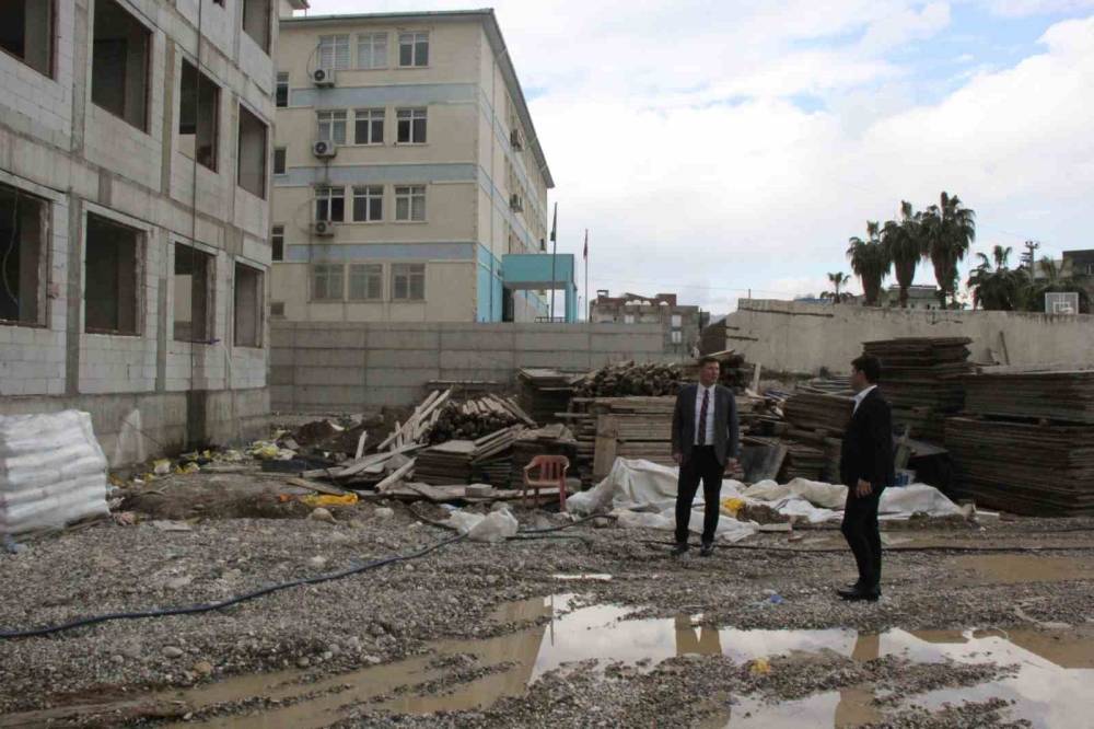 Cizre’de Okul İnşaatlarında İnceleme