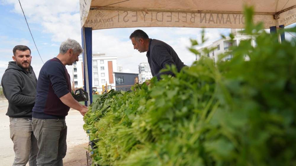 Belediyeden Vatandaşa Doğrudan Sebze Satışı