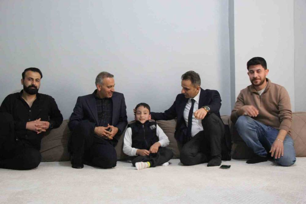 Cizre’de Özel Öğrencilerin Öğrenme Yolculuğu Evlerinde Sürüyor