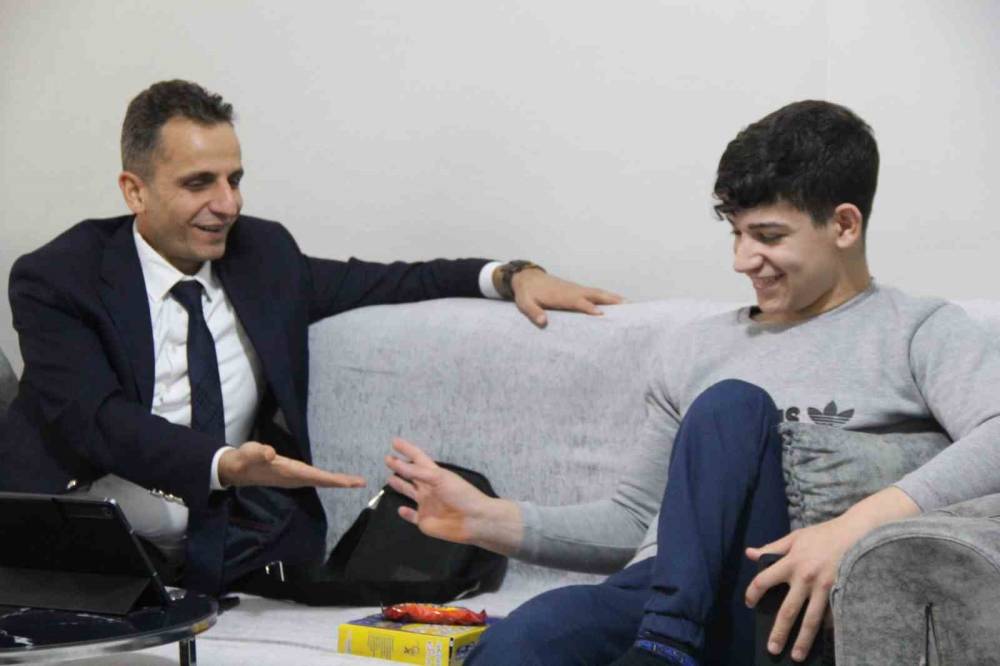 Cizre’de Özel Öğrencilerin Öğrenme Yolculuğu Evlerinde Sürüyor