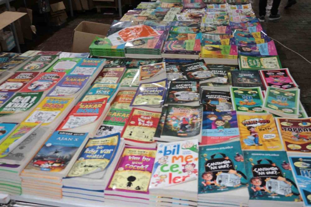 Şırnak’ta 7 Gündür Devam Eden Kitap Fuarı Ve Kültür Şöleni Sona Erdi