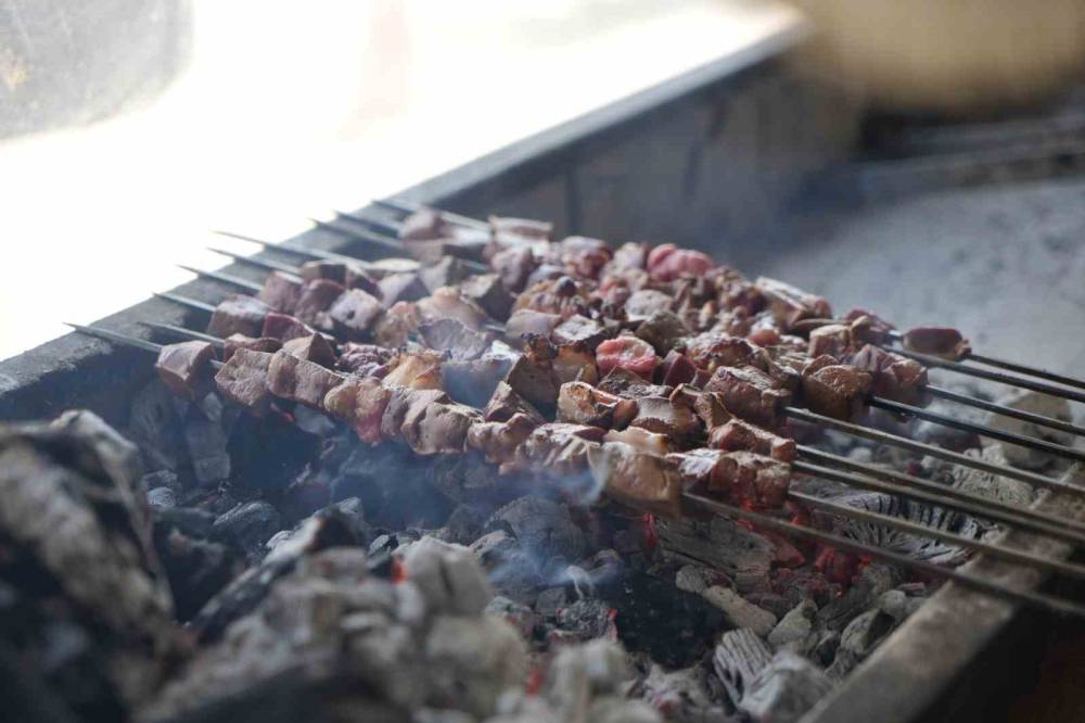 Gaziantep’in Kadın Ciğer Ustası Müşterilerden Tam Not Alıyor