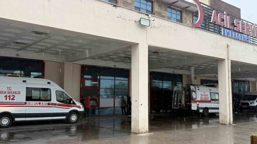 Okul Bahçesinde Yıldırım Çarpması Sonucu 2 Kuzen Hayatını Kaybetti