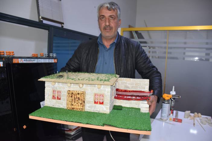 aa-20260426-41214725-41214716-sirnakin-toprak-damli-evlerini-maketlerde-yasatiyor-1.jpg