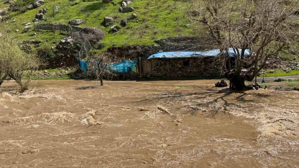 Şırnak'ta Su Debisinin Yükselmesi ile Tehlike Çanları Çalıyor