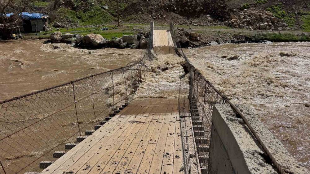 Şırnak'ta Su Debisinin Yükselmesi ile Tehlike Çanları Çalıyor
