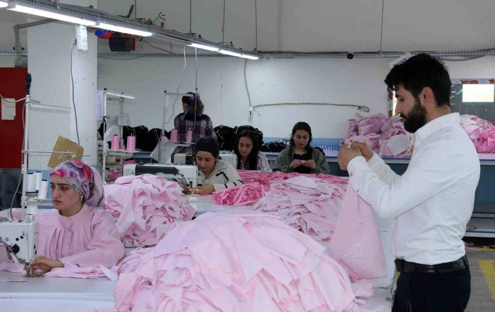 24 Yıl Sonra Şırnak'a Döndü, Köyünde Tekstil Atölyesi Kurarak İstihdam Sağladı