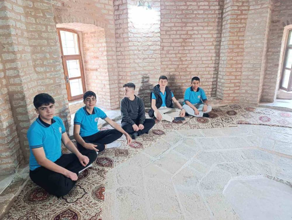Cizreli Öğrenciler Cami Şenliklerinde Buluştu