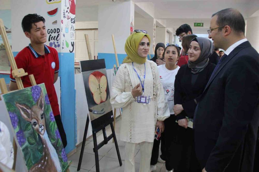 Cizre’de Öğrenciler Projelerini Görücüye Çıkardı