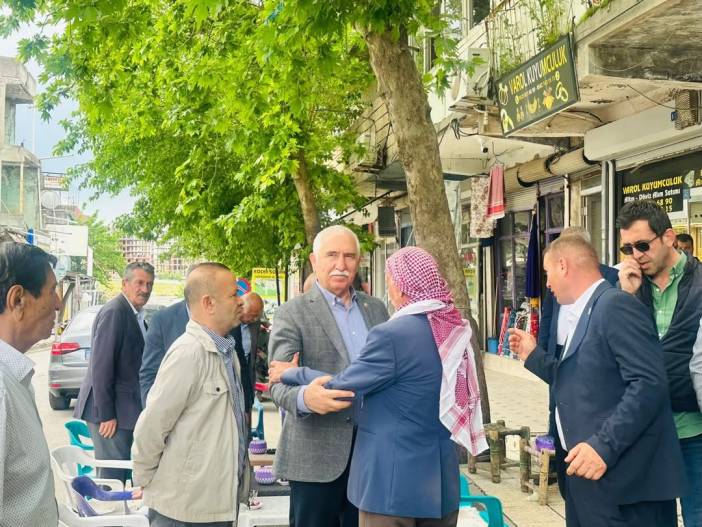 il-orgutumuz-ve-tokat-milletvekilimiz-kadim-durmaz-ile-birlikte-idil-ilce-baskanligimizi-ziyaret-7.jpg