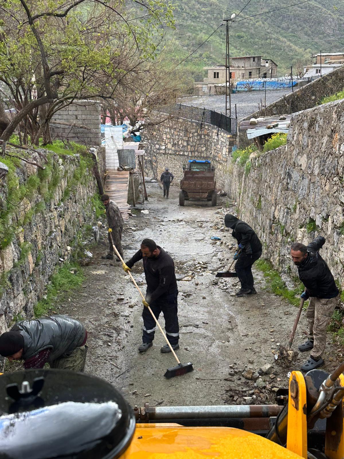 aa-20260522-41461545-41461544-uludere-belediyesinden-temizlik-calismasi.jpg
