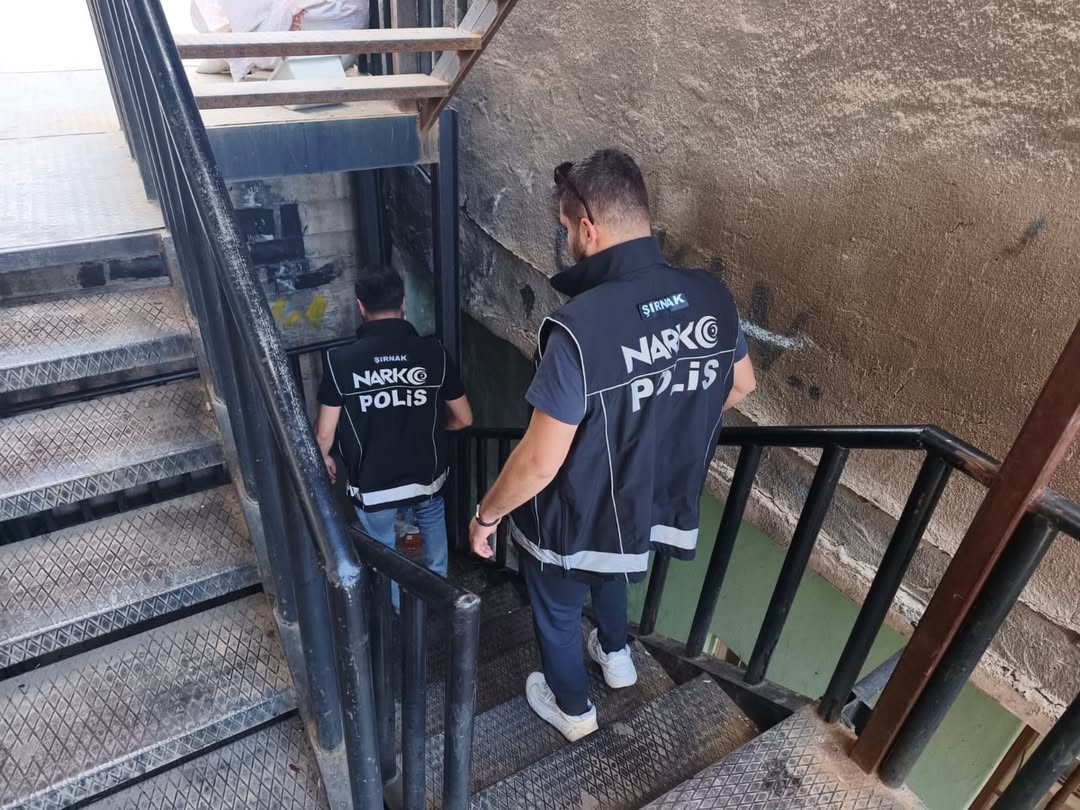 uyusturucu-ile-mucadelede-kararliyiz-168-narko-alan-uygulamamizi-yaptik-genclerimizin-ve-cocukl-2.jpg