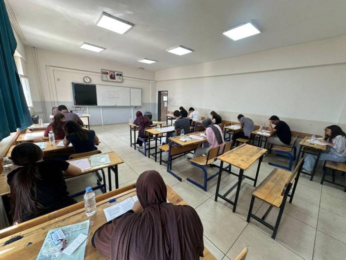 yksye-hazirlanan-genclerimizin-heyecanini-paylasiyor-hedeflerine-bir-adim-daha-yaklasmalari-ic-1.jpg