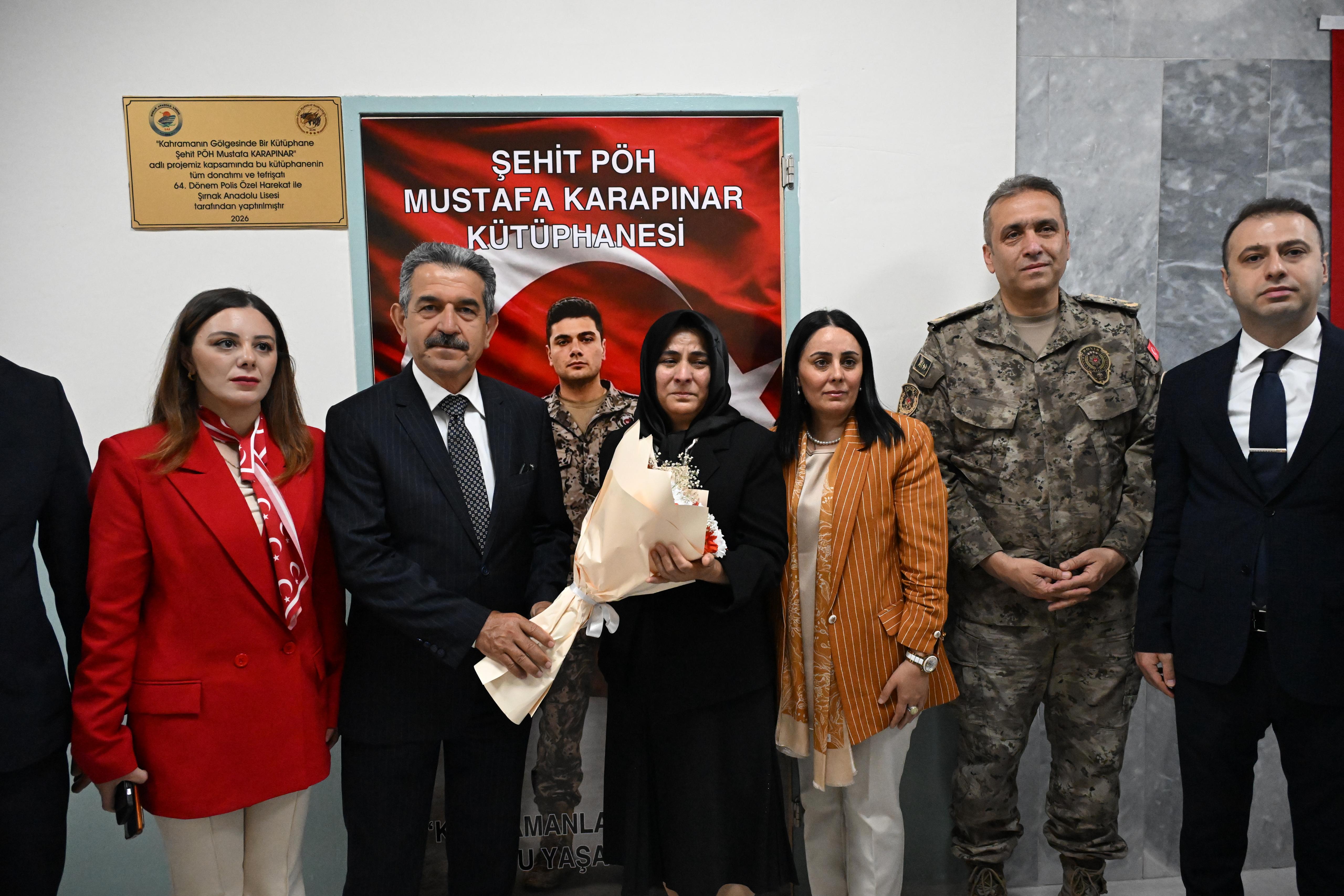 aa-20260608-41616837-41616830-sehit-ozel-harekat-polisi-mustafa-karapinarin-ismi-sirnakta-acilan-kutuphaneye-verildi.jpg
