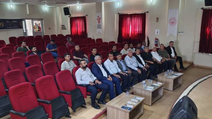 muhtarlarimiza-yonelik-bilgilendirme-toplantisi-gerceklestirildicizre-sosyal-hizmet-merkezi-k-2.jpg