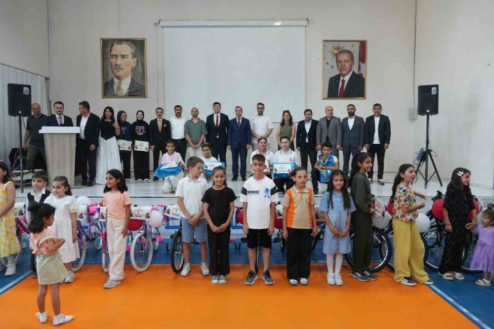 Cizre’de 7’den 70’e Okuyan Cizre Projesinde 2,5 Milyon Sayfa Kitap Okundu