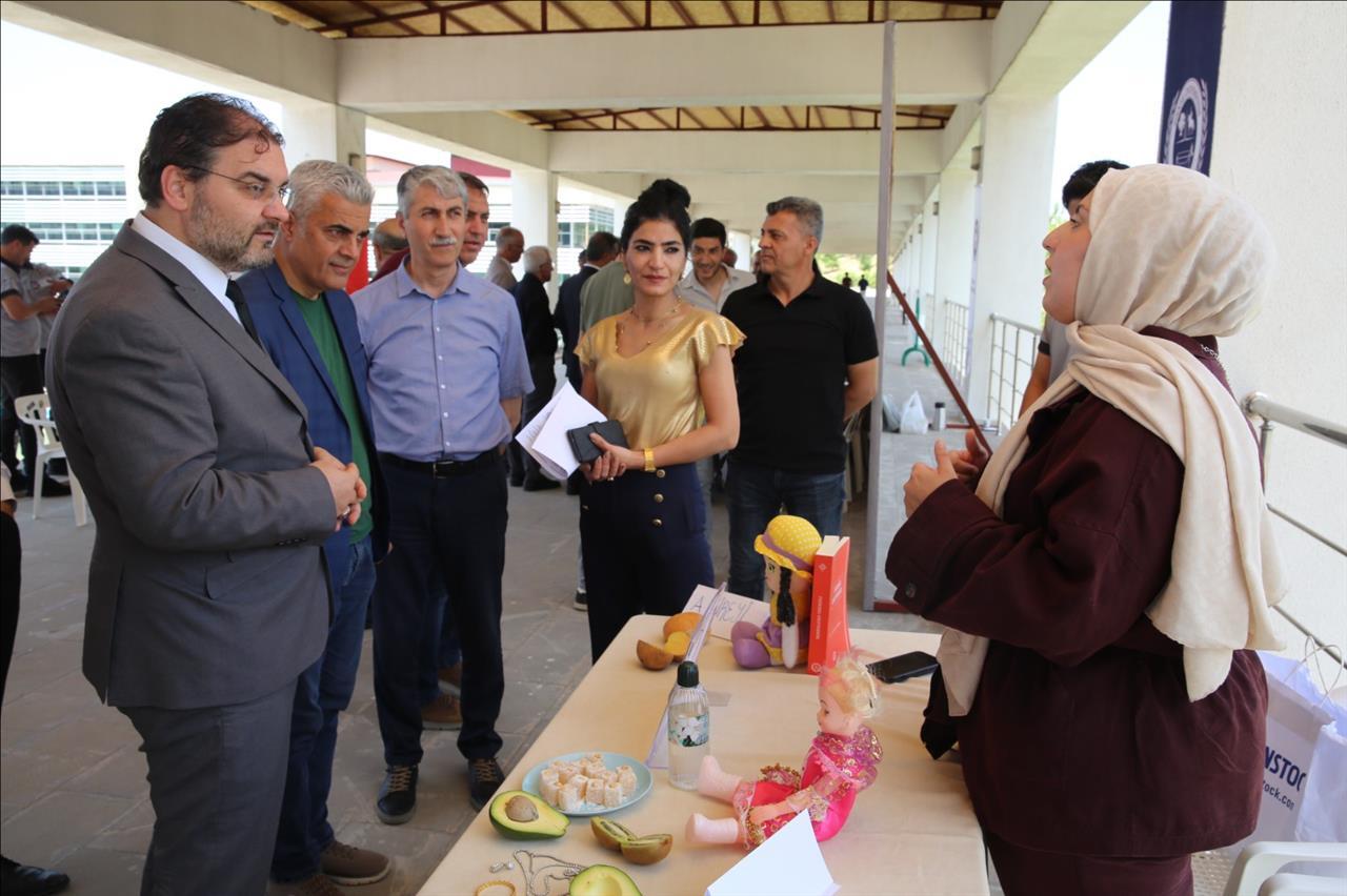 universitemizde-demo-day-2026-basladi-25cdf06b-dc7e-49a9-a48e-697554905d1d.jpeg