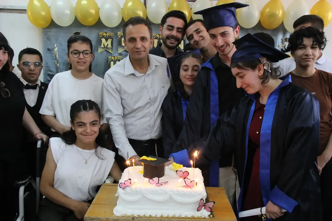 engeller-degil-hayaller-kazandi-cizre-mtalnin-ilk-ozel-egitim-mezunlari-diplomalarina-kavustuas.jpg