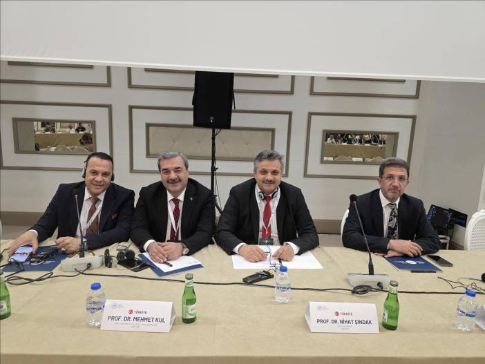 rektor-alkis-1-islam-universiteleri-rektorleri-istisare-toplantisina-katildi-07a88e27-8f31-4ad2-9df8-405851f041f6.jpeg