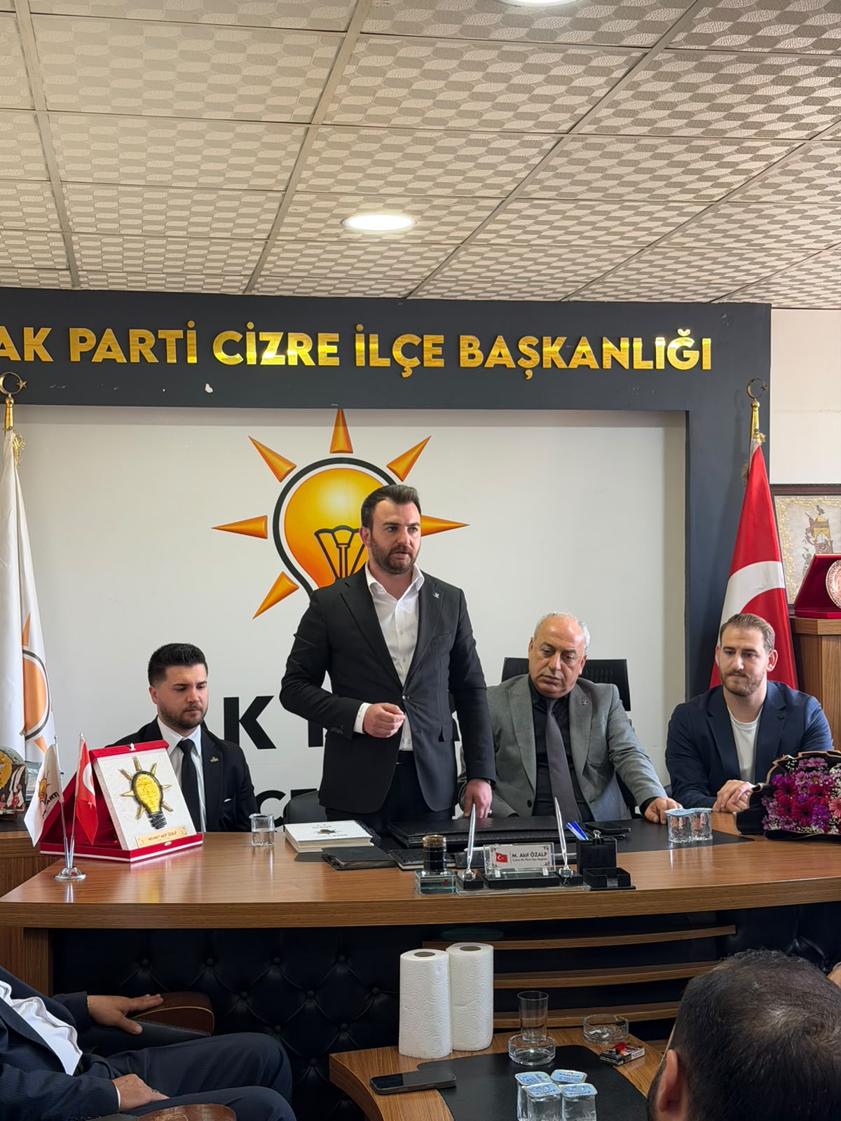 0afd97b9-5e9f-4f54-a321-ffc6ff5ac51c.jpg