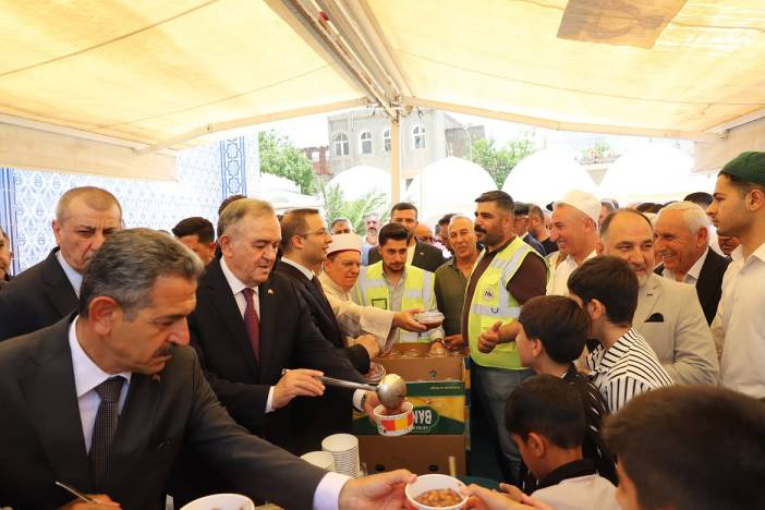 hazreti-nuhu-anma-merasimi-kapsaminda-program-cizrede-kuran-i-kerim-tilavetiyle-basladi-ardi-2.jpg