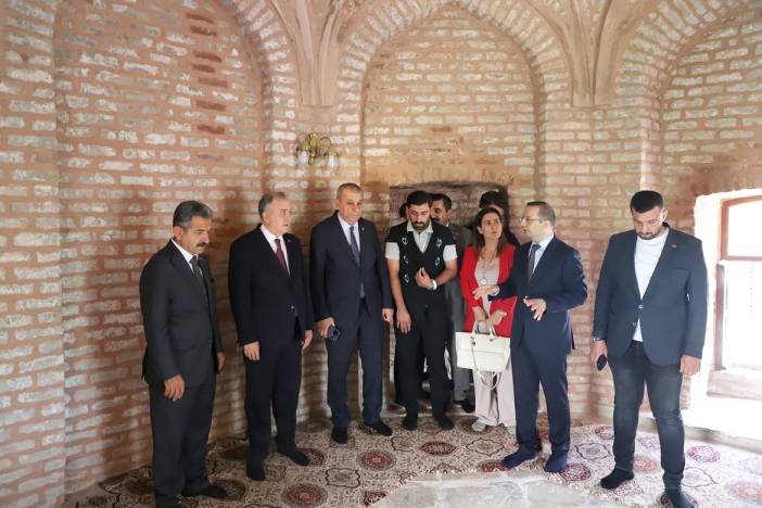 hazreti-nuhu-anma-merasimi-kapsaminda-program-cizrede-kuran-i-kerim-tilavetiyle-basladi-ardi-4.jpg