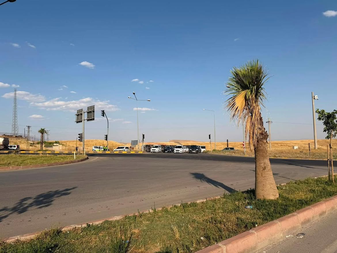 cizrehastane-kavsaginda-her-ay-5-tir-devriliyorcizre-ilcenin-en-kritik-ulasim-noktalarindan-1.jpg