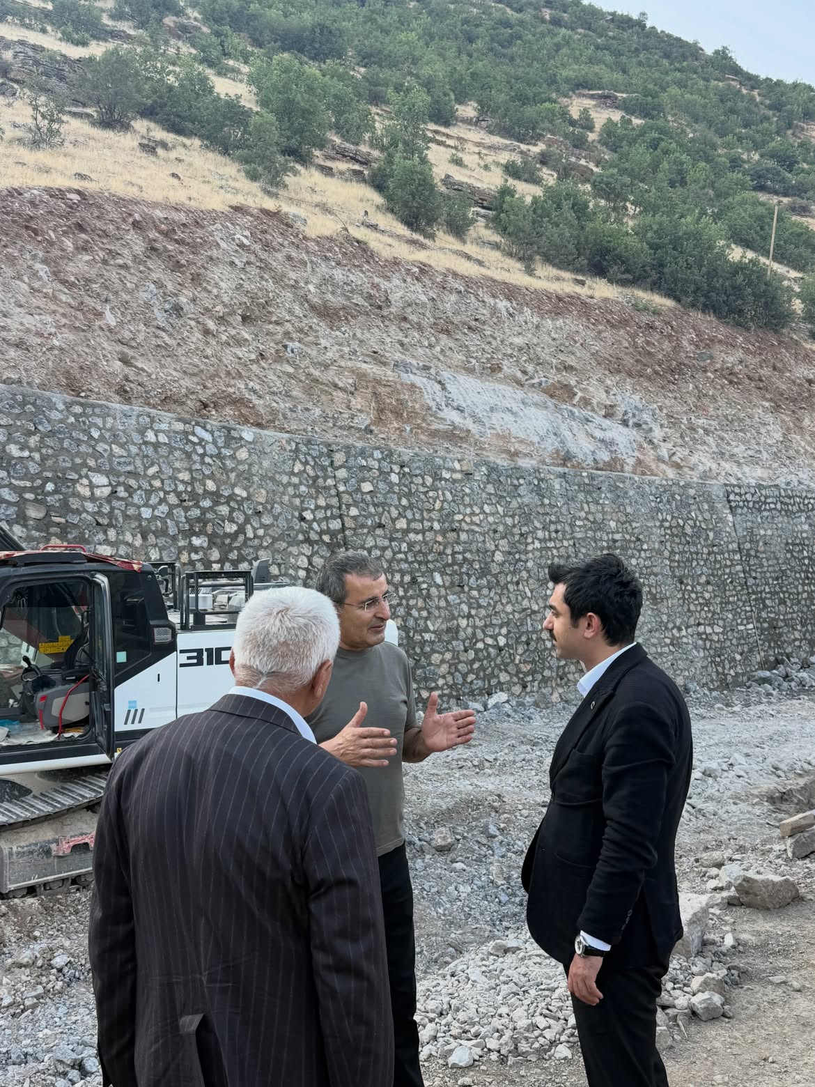 beytussebap-merkez-ayvalik-yol-calismasi-ilcemiz-ayvalikbeytussebap-2-etap-yol-yapim-projes-1.jpg