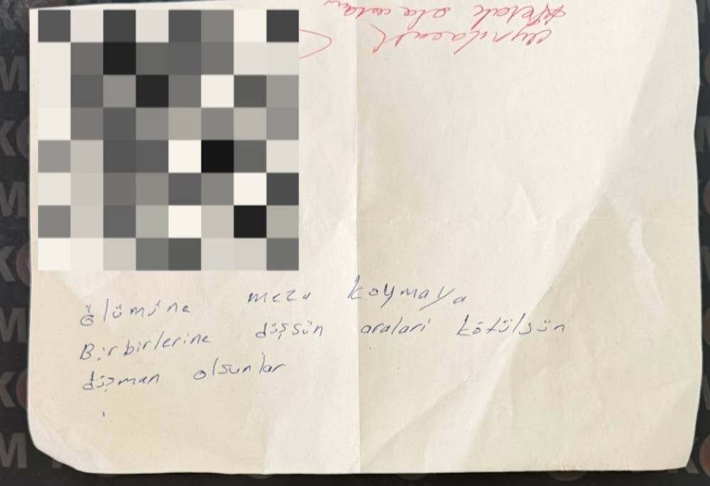 Pes Dedirten Operasyon: Büyü Ve Beddua İçerikli Kağıtlar Şoke Etti