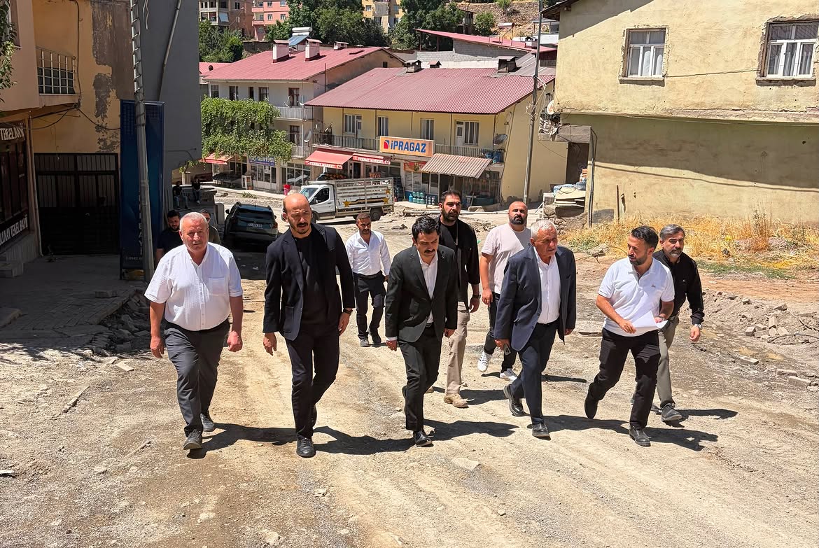 kaymakamimiz-muhammed-emin-tutal-baskanliginda-dicle-elektrik-uludere-ve-beytussebap-ilce-yonet-4.jpg