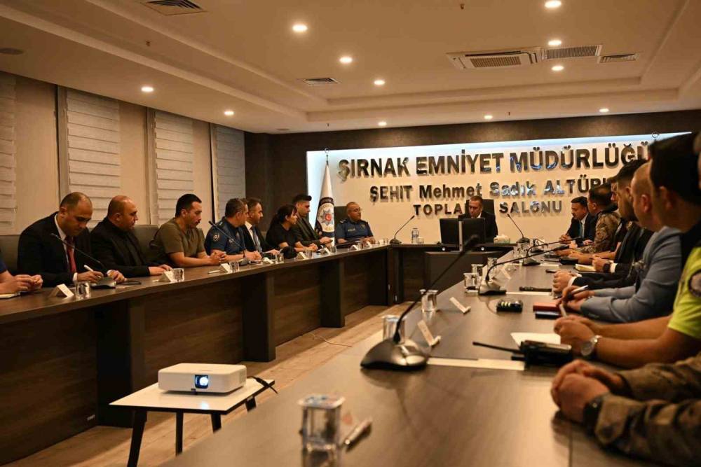 Şırnak’ta Güvenlik Zirvesi: Huzur İçin Yeni Yol Haritası Belirlendi