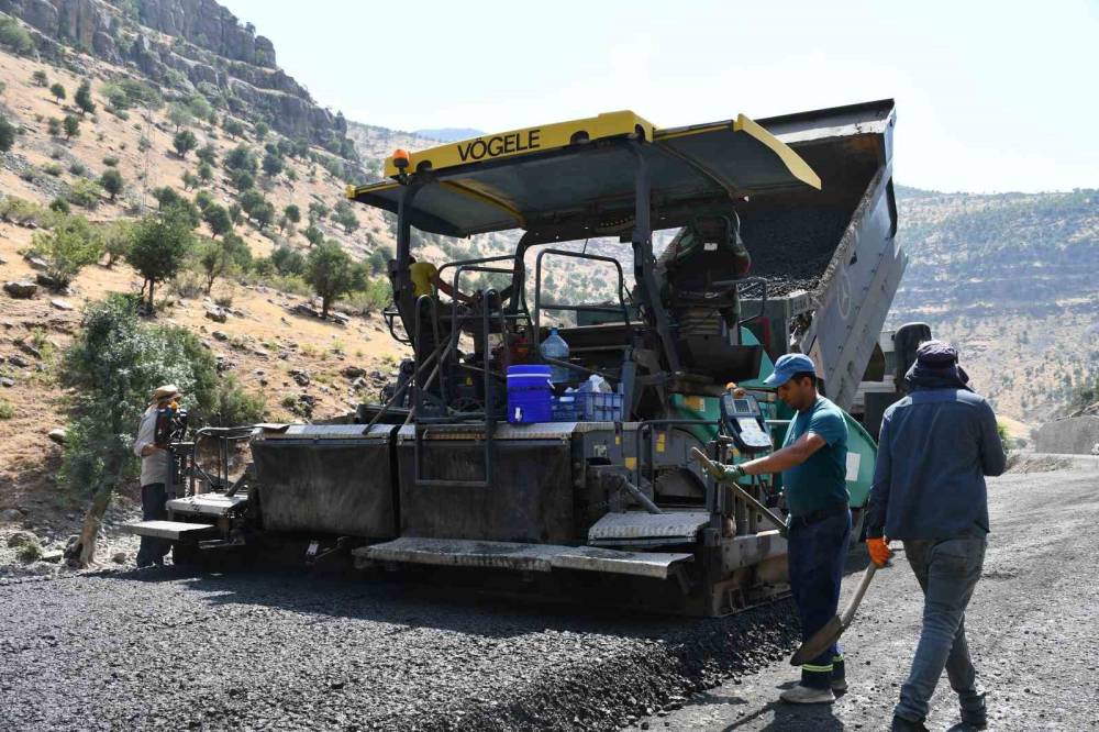 Şırnak'ta Bir İlk! 11 Metre Genişliğinde Yol Yapılıyor