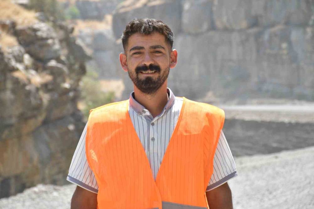Şırnak'ta Bir İlk! 11 Metre Genişliğinde Yol Yapılıyor