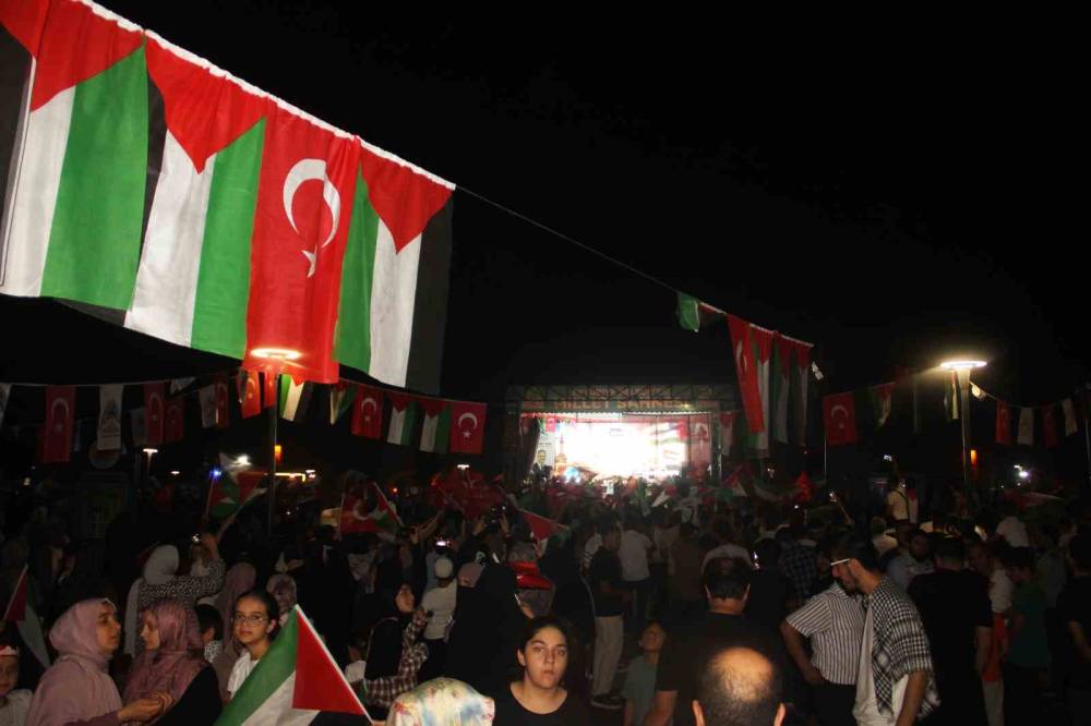 "Filistin Konvoyu" Mitingine Yoğun İlgi