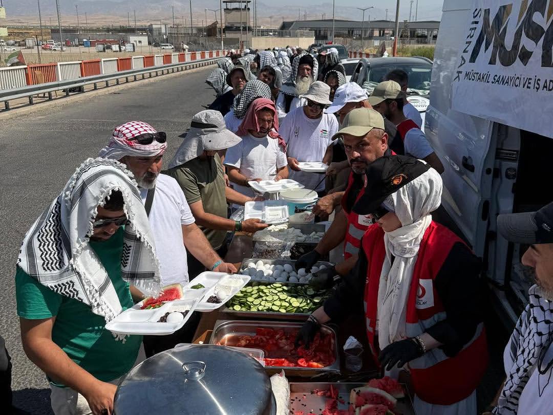habur-silopi-sirnaksabah-saat-8-30-42-derece-sicaklikta-sabah-kahvaltisi-2.jpg