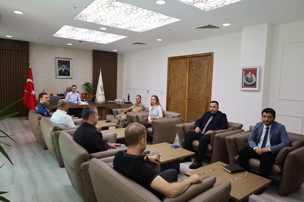 kaymakamimiz-sayin-salih-kayailcemizde-gorev-yapan-resmi-kurum-mudurlerinin-katilimiyla-genel-d.jpg