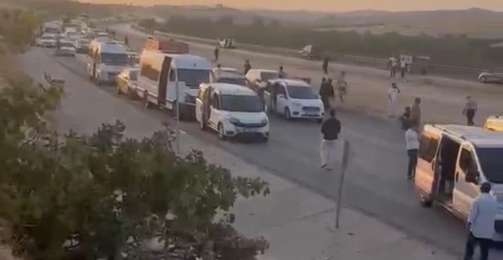 aw773137-01.jpg