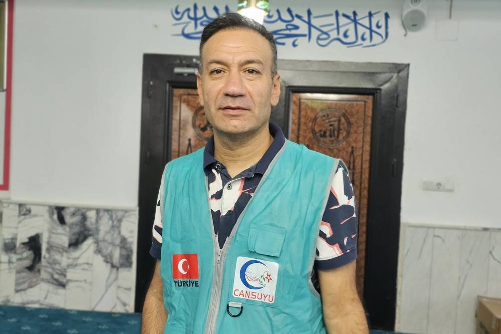 Cansuyu Derneği Cizre’deki Kur’an Kursu Öğrencilerinin Yüzlerini Güldürdü