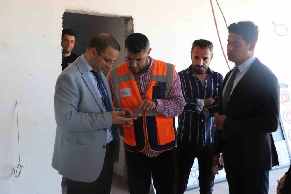 Kaymakam Baycar, Polisevi İnşaatını İnceledi