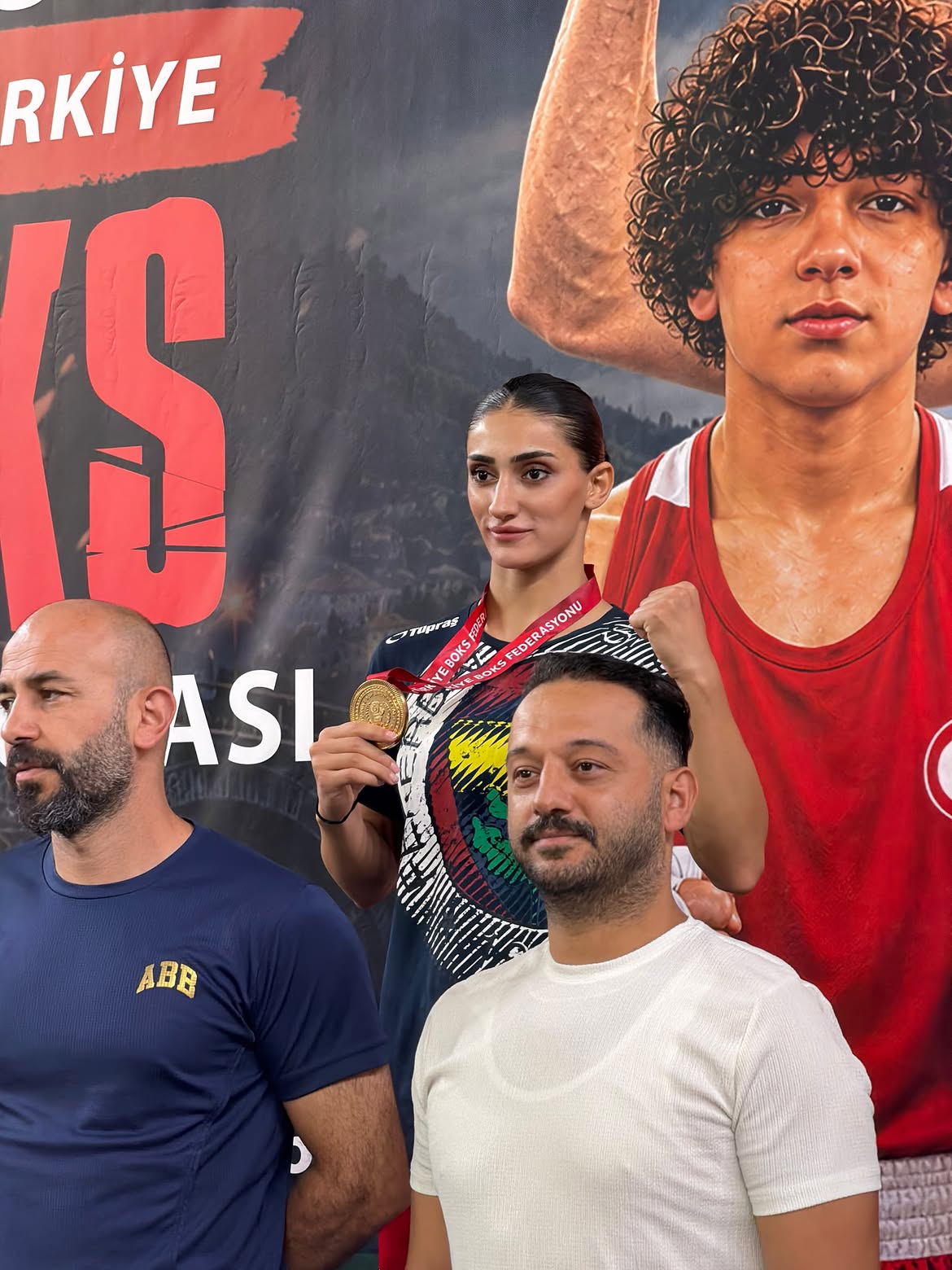 2330-agustos-tarihleri-arasinda-rizede-duzenlenen-u23-turkiye-boks-sampiyonasini-turkiye-samp-1.jpg