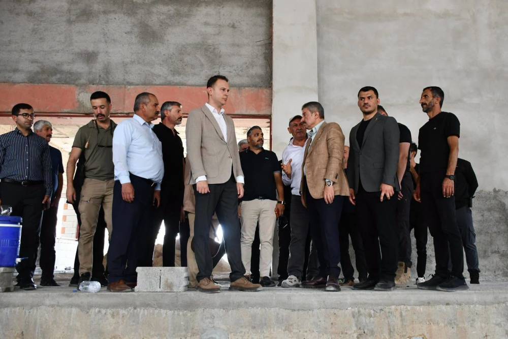 Milletvekili Tatar İdil’deki Yarı Olimpik Yüzme Havuzu İnşaatını İnceledi