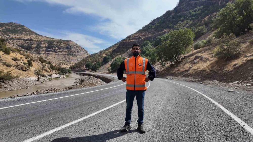 Şırnak’ın O İlçesindeki Yol Tek Şeritten Çift Şeride Çıkıyor!