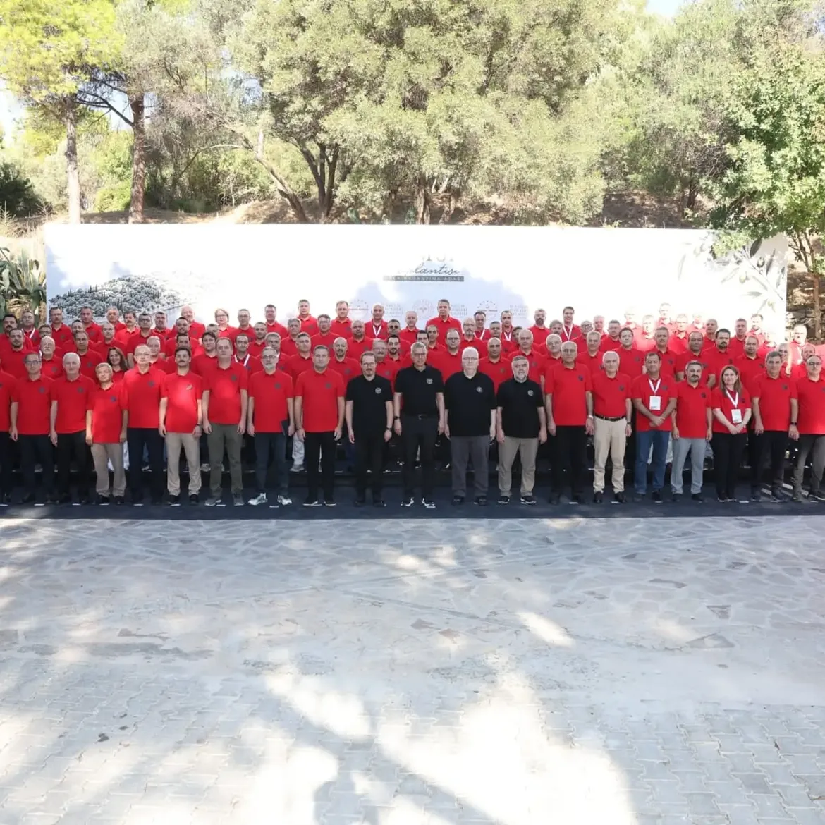 saglik-bakanimiz-sayin-prof-dr-kemal-memisoglunun-baskanliginda-izmir-urla-karantina-adasis.jpg
