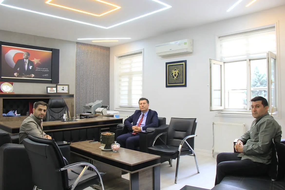 lce-milli-egitim-mudurumuz-sahan-ike-egitimde-yerinden-yonetim-ve-hayat-boyu-ogrenme-vizyonu.jpg