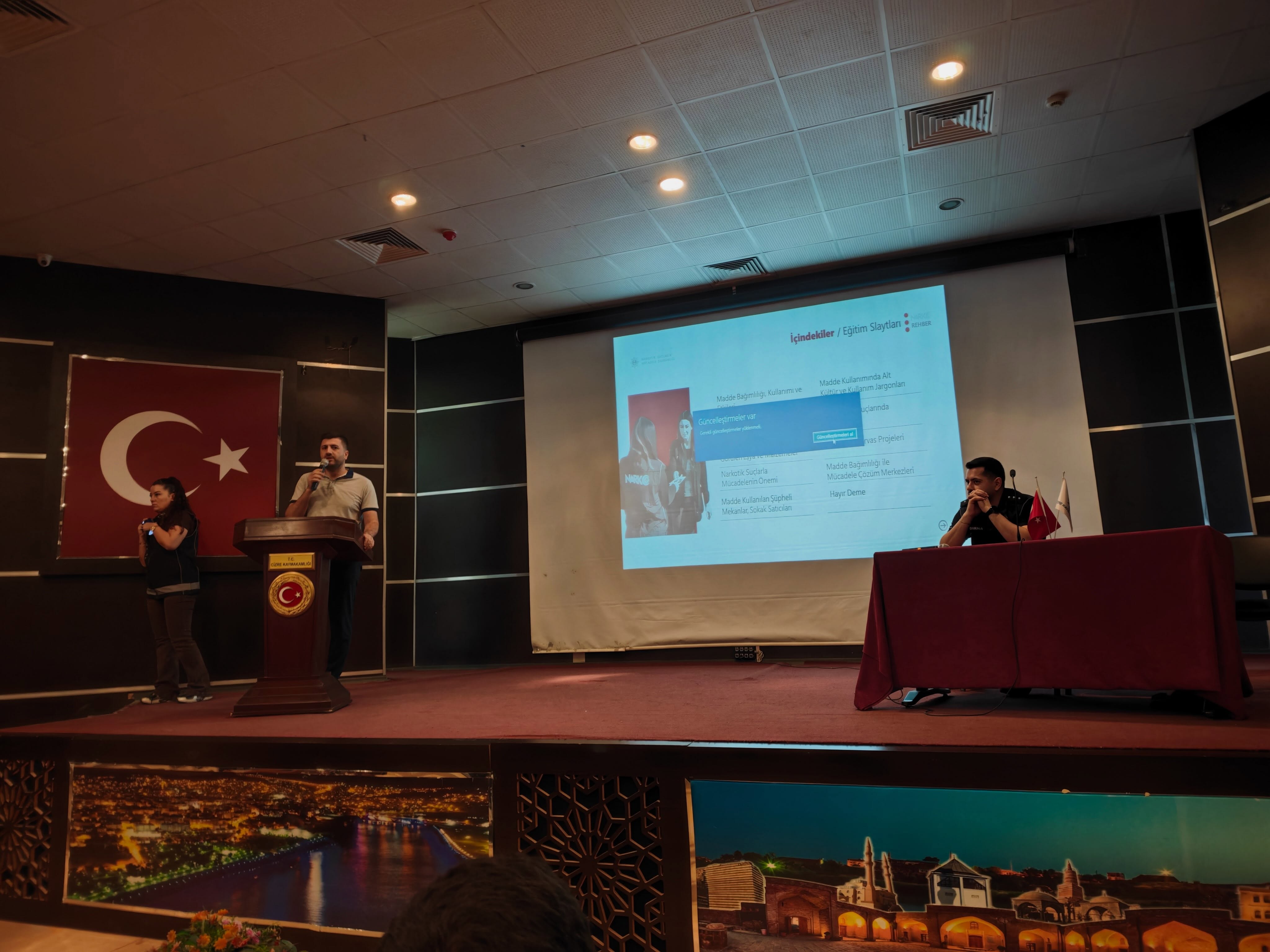 cizre-ilce-emniyet-mudurlugu-narkotik-suclarla-mucadele-buro-amirligi-ekipleri-ilce-milli-egiti-1.jpg