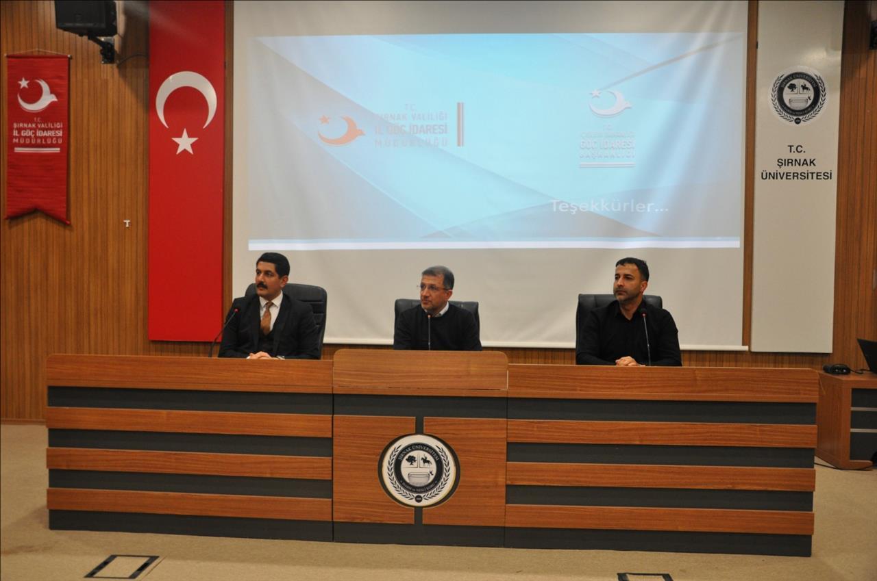 universitemizde-turkiye-de-goc-yonetimi-konulu-program-gerceklestirildi-3708b81c-188f-492f-897e-f4e31dba924f.jpeg